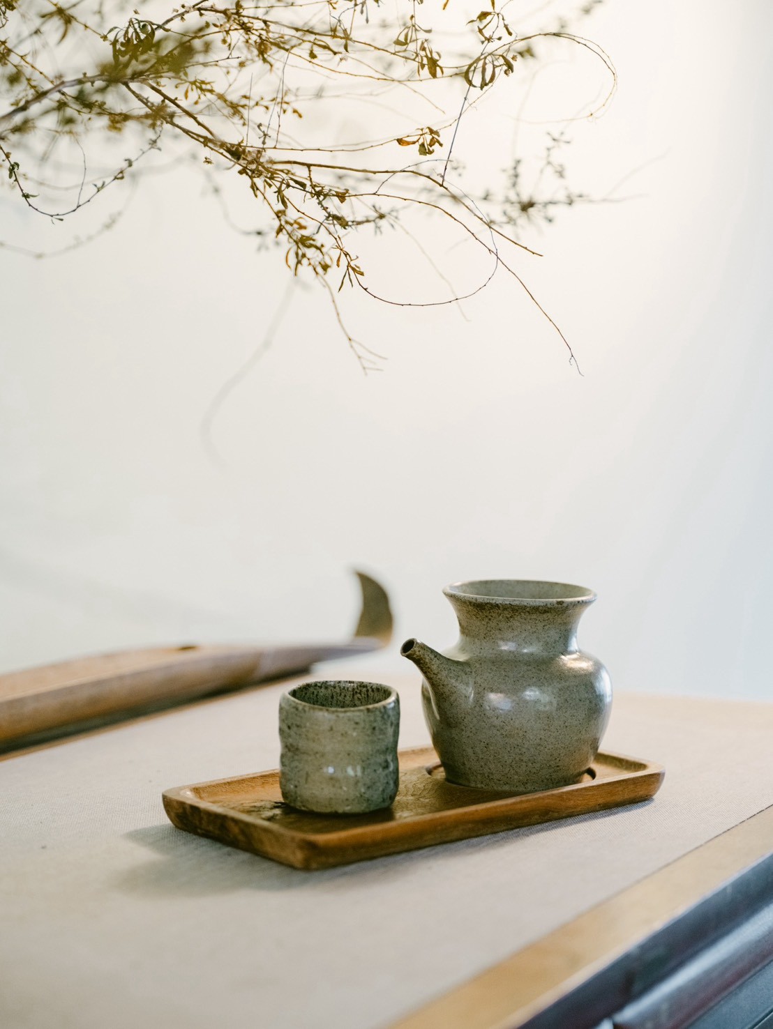青瓷壺與茶器